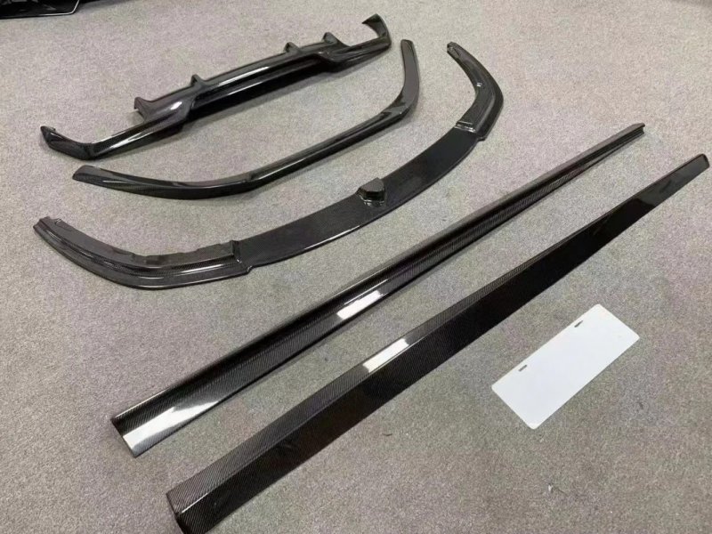 M8 Body Kits for  Excellent Quality Fast Delivery Dry Carbon Fiber Front Lip Side Skirt Rear Diffuser Spoiler